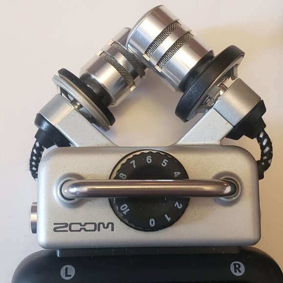 Zoom H5 4-Track Portable Digital Recorder, Black, 24-bit, 96 kHz - Picture 5 of 10